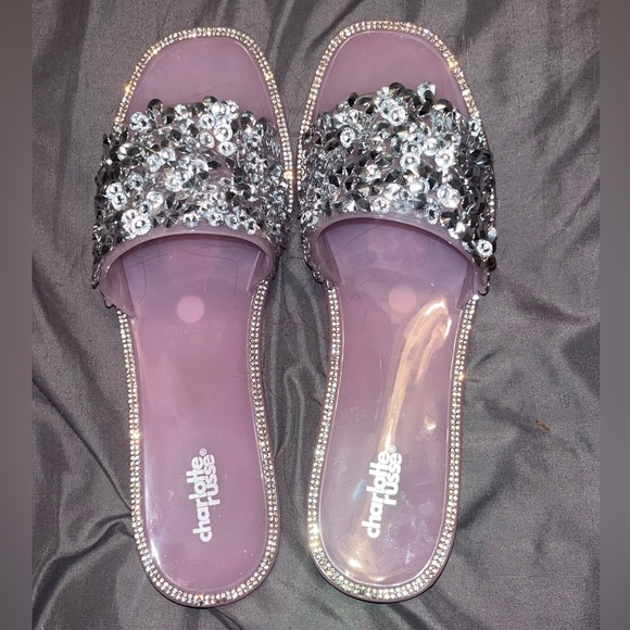 2 pairs of Slides - Picture 2 of 2